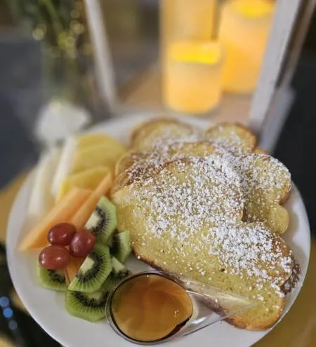 FRENCH TOAST